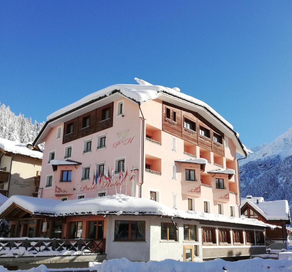 Park Hotel Santa Caterina Valfurva Exterior photo